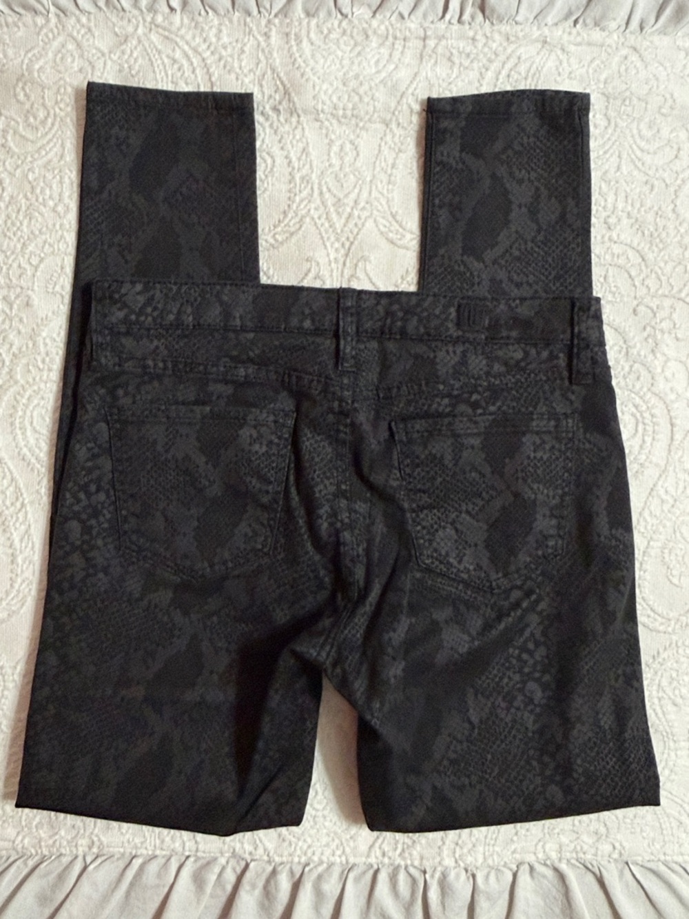 Kut from the Kloth Skinny Jeans Size 6 Black Snake-Print - Picture 4 of 11